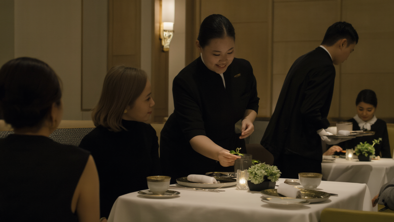 金融街的中高档餐厅也卷起来了